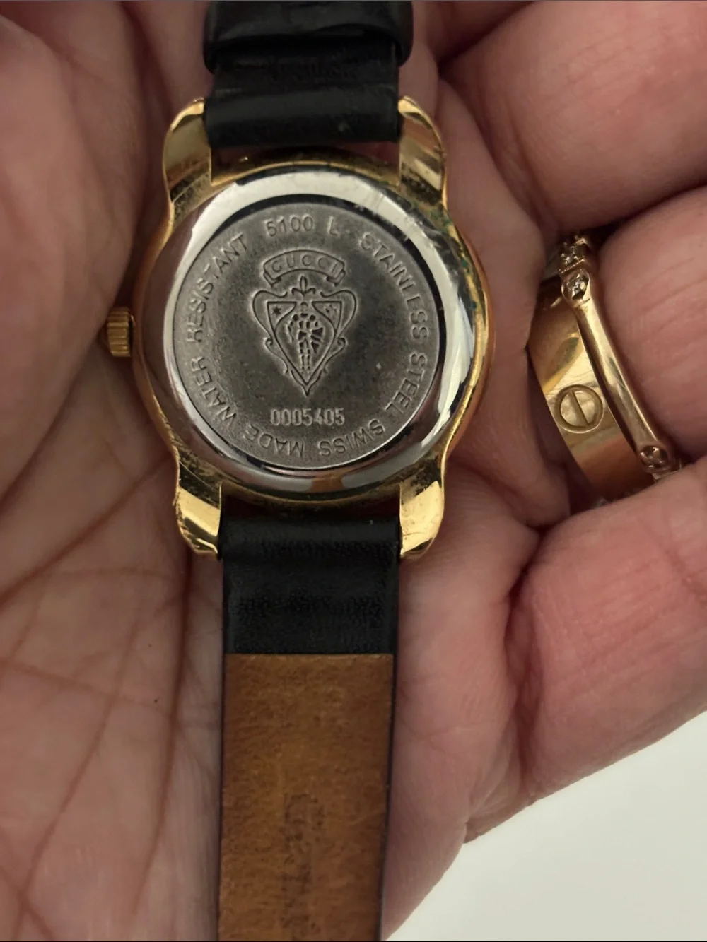 Vintage Gucci Gold-Tone Case with Black Dial and Black Leather Strap Watch